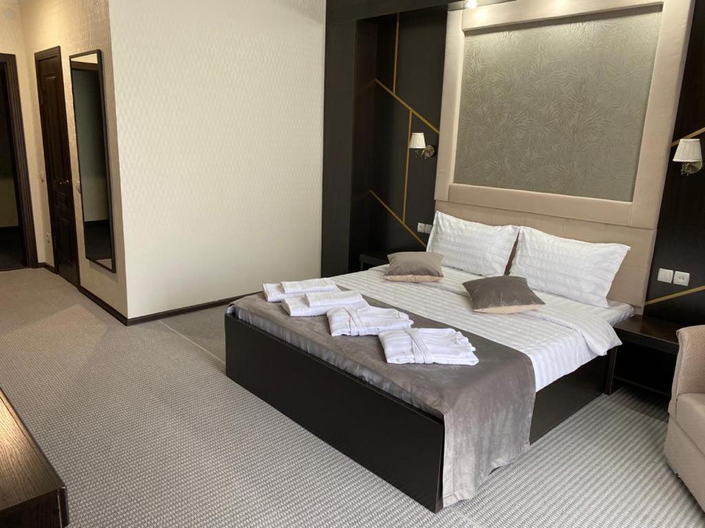 Shahristan Hotel Taraz Eksteriør billede